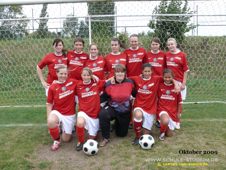 Mädchen Fußballmannschaft B-Juniorinnen. Gcklingen, Landesverband Südwest