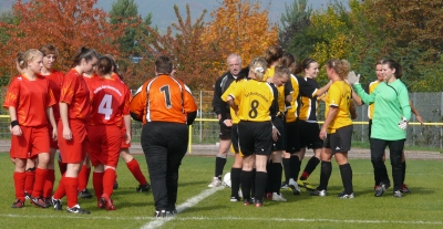 Mädchen Fußballmannschaft Herxheimweyer gegen Bad Bergzabern