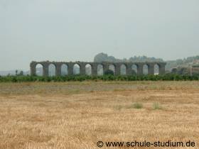 Aquädukte im Norden von Aspendos