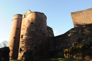 Die Burg Neudahn(Südwestpfalz)