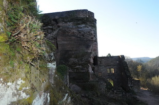 Die Burg Neudahn(Südwestpfalz)