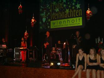 Bilder vom Abschlussball der Tanzschule Wienholt im Saalbau in Neustadt/Wstr. am 3.12.2005