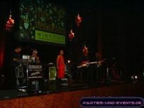 Bilder vom Abschlussball der Tanzschule Wienholt im Saalbau in Neustadt/Wstr. am 3.12.2005