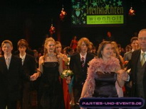 Bilder vom Abschlussball der Tanzschule Wienholt im Saalbau in Neustadt/Wstr. am 3.12.2005