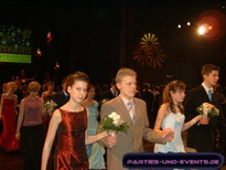 Bilder vom Abschlussball der Tanzschule Wienholt im Saalbau in Neustadt/Wstr. am 3.12.2005