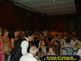 Bilder vom Abschlussball der Tanzschule Wienholt im Saalbau in Neustadt/Wstr. am 01. Juli 2006