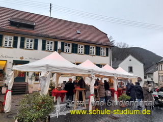  Lambrechter Adventsmarkt