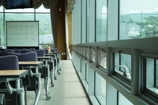 Start ins Berufsleben nach bestandenem Abitur Lehrerberuf